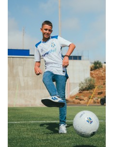 Camiseta primera equipación...